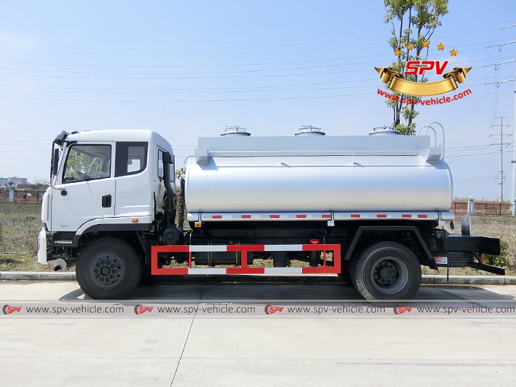 12,000 Litres Fuel Tank Truck Dongfeng -S 12,000 Litres Fuel Tank Truck Dongfeng -S